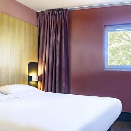 B&B HOTEL Nîmes Centre Arènes Esterno foto
